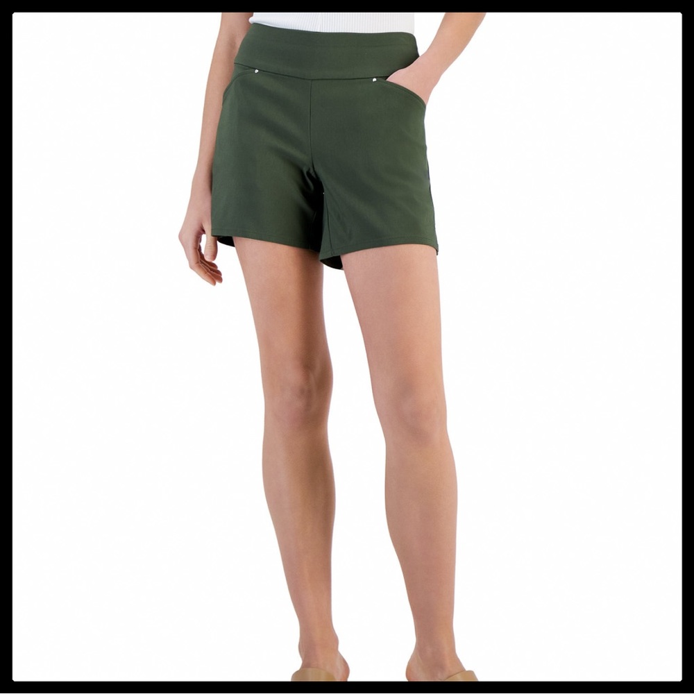 I.N.C. International Concepts Women's Curvy Mid Rise Pull-On Shorts